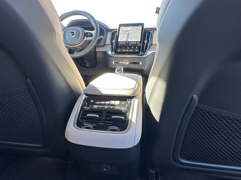 New 2026 Volvo XC90 B6 Plus w/ Protection Package Premier image 12