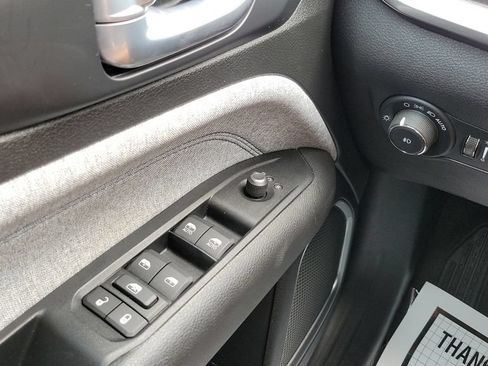 Used 2022 Jeep Compass Latitude w/ Convenience Group FWD image 19