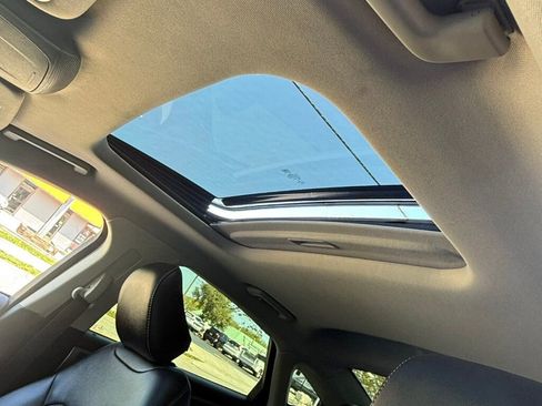 Used 2020 Ford Fusion SEL FWD image 37