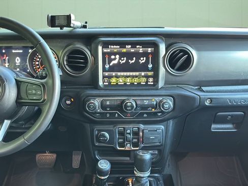 Certified 2023 Jeep Wrangler Unlimited Sport AWD/4WD image 18