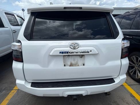 Used 2016 Toyota 4Runner SR5 Premium RWD image 4