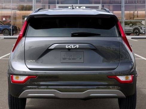 New 2025 Kia Niro Wind w/ Wind Preserve Package FWD image 13