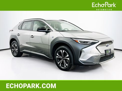 Used 2025 Subaru Solterra Premium image 1