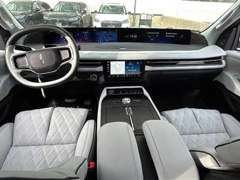 New 2026 Lincoln Navigator L Black Label image 32