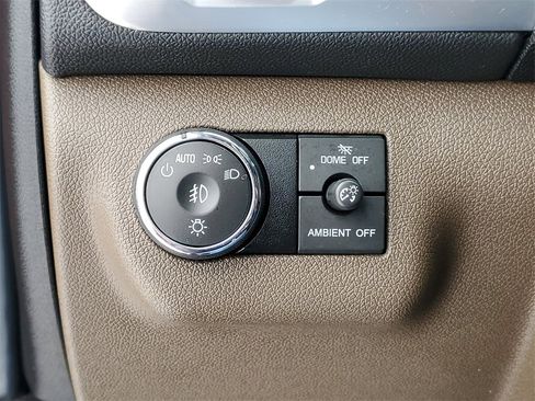 Used 2014 GMC Acadia SLT image 20