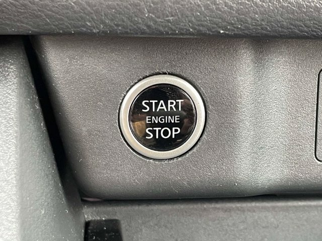 Used 2021 Nissan Rogue SV FWD image 29