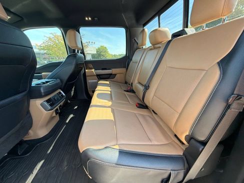 Used 2023 Ford F150 Lariat AWD/4WD image 6