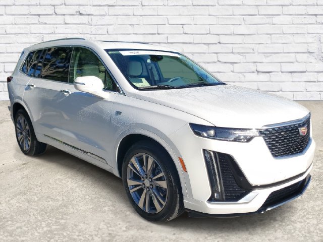 Used 2025 Cadillac XT6 Premium Luxury FWD image 5