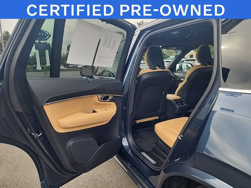 Used 2025 Volvo XC90 B5 Ultra w/ Protection Package Premier AWD/4WD image 15