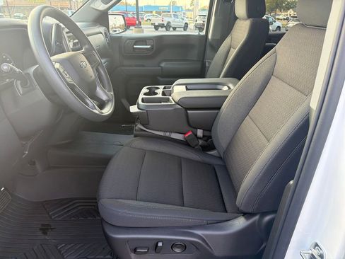 New 2026 Chevrolet Silverado 1500 Custom Trail Boss w/ Dark Appearance Package image 9