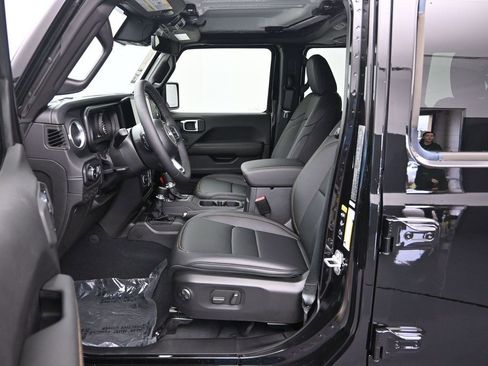 New 2025 Jeep Wrangler Unlimited Sahara image 13