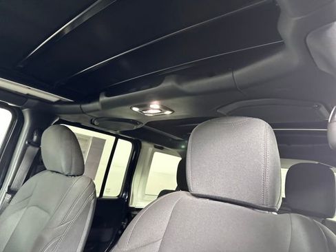 Used 2023 Jeep Wrangler Unlimited w/ Sun & Screen Package image 12
