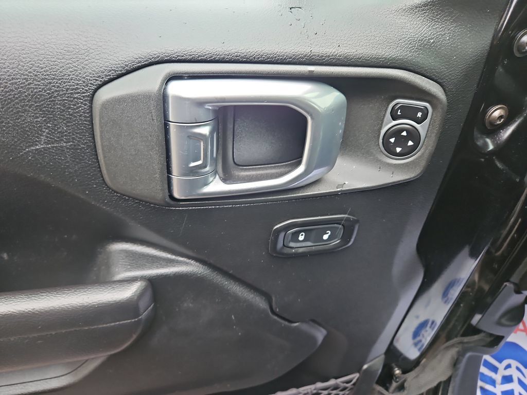 Used 2020 Jeep Wrangler Unlimited Sport AWD/4WD image 11