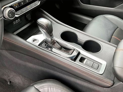 Used 2021 Nissan Altima 2.5 SR w/ SR Premium Package image 17