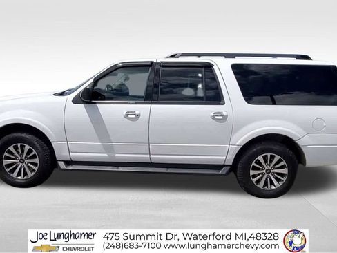 Used 2017 Ford Expedition EL XLT w/ Equipment Group 202A AWD/4WD image 6