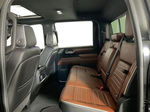 Used 2025 GMC Sierra 2500 Denali Ultimate image 35