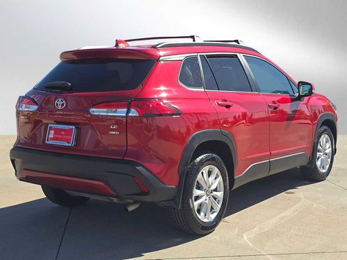 Used 2023 Toyota Corolla Cross LE image 3