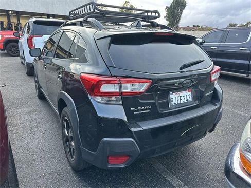 Used 2019 Subaru Crosstrek 2.0i Premium w/ Moonroof Package image 3