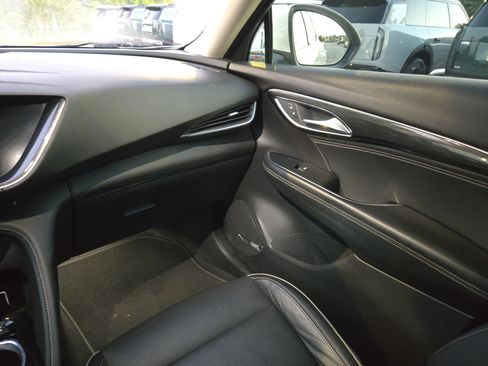 Used 2021 Buick Envision Essence w/ Technology Package I FWD image 11