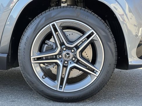New 2026 Mercedes-Benz GLS 450 4MATIC image 10
