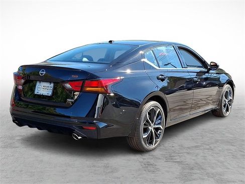 New 2025 Nissan Altima 2.5 SR w/ SR Premium Package image 4