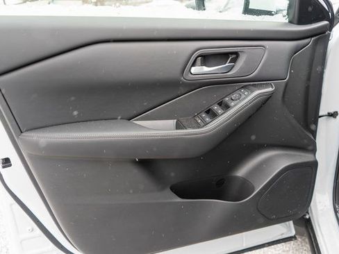 New 2026 Nissan Rogue SV w/ Cold Weather Package AWD/4WD image 13