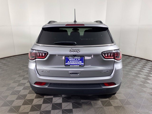 Used 2023 Jeep Compass Latitude w/ Convenience Group AWD/4WD image 8