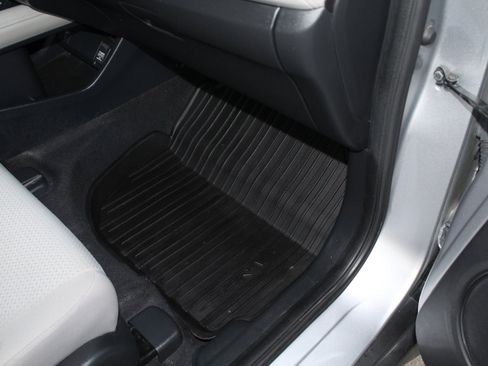 Used 2022 Honda HR-V LX image 15