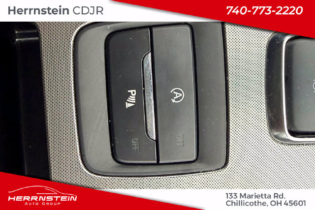 Used 2023 Ford Edge Titanium AWD/4WD image 22