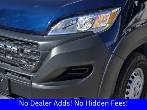 Used 2025 RAM ProMaster 2500 w/ Convenience Group image 9