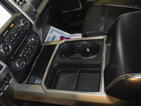 Used 2017 Ford F250 Lariat w/ Lariat Value Package image 20