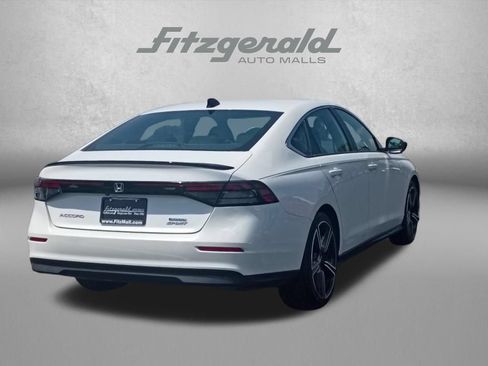 Used 2024 Honda Accord Sport image 6