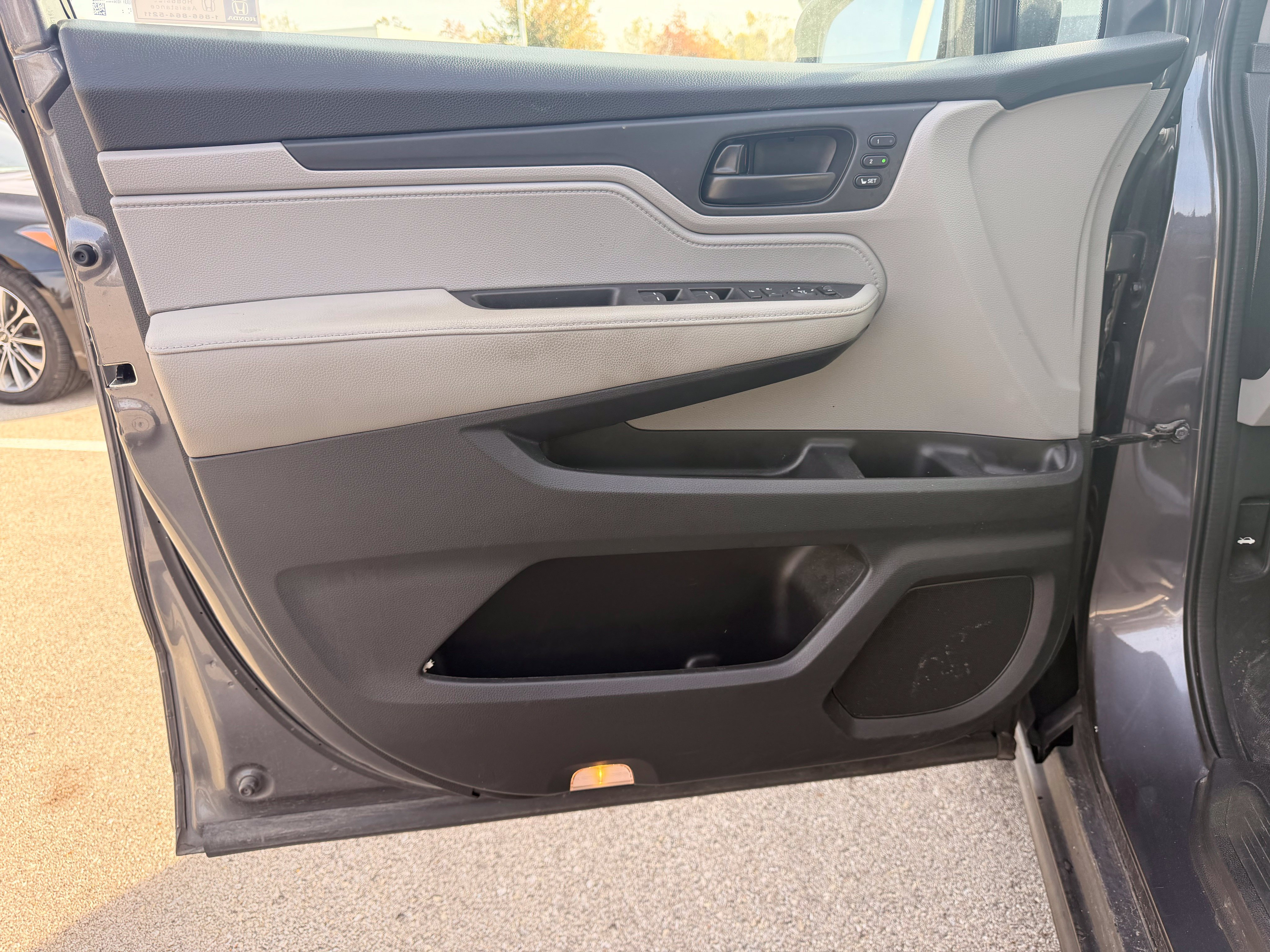 Used 2018 Honda Odyssey EX-L image 9