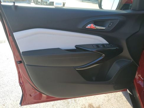 New 2026 Chevrolet Trax LT image 19