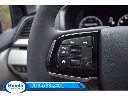 New 2026 Honda Odyssey Touring image 12