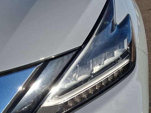 Used 2024 Nissan Murano SL image 9