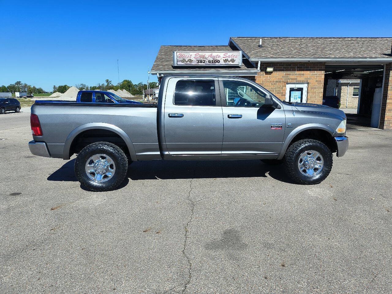 Used 2012 RAM 2500 SLT AWD/4WD image 2
