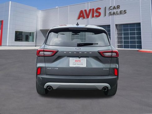 Used 2025 Ford Escape Active AWD/4WD image 5
