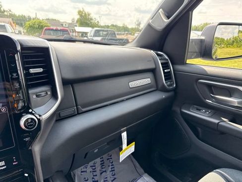 New 2026 RAM 1500 Big Horn AWD/4WD image 31