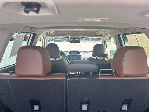 Used 2022 Subaru Forester Touring AWD/4WD image 10