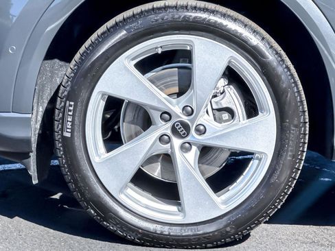 New 2025 Audi Q5 Premium Plus image 25