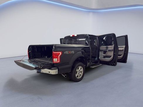 Used 2017 Ford F150 XLT w/ Equipment Group 302A Luxury image 13