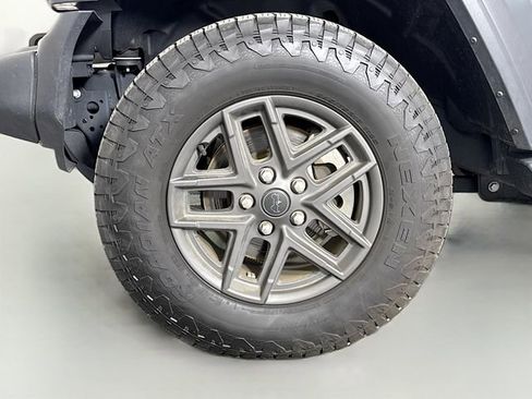 Used 2024 Jeep Wrangler Sport S AWD/4WD image 28