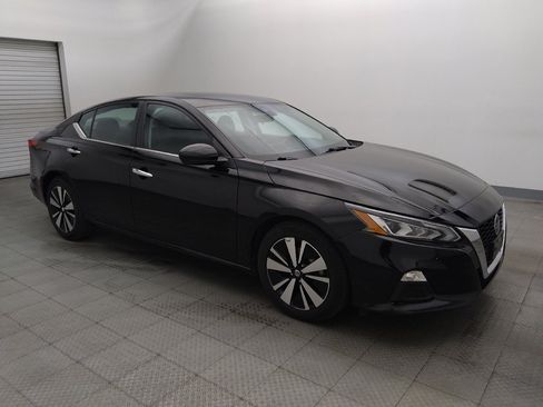 Used 2022 Nissan Altima 2.5 SV FWD image 11