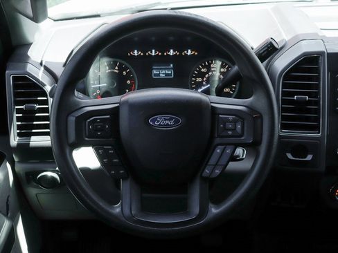 Used 2017 Ford F150 XLT image 21