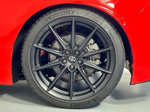 Used 2024 Toyota GR86 Premium image 30