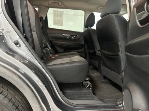 Used 2020 Nissan Rogue S w/ Special Edition Package FWD image 19