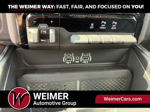 Used 2025 RAM 1500 Big Horn AWD/4WD image 34