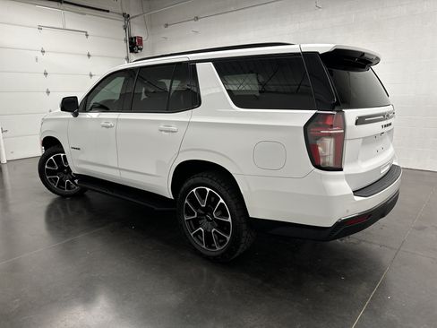 Used 2022 Chevrolet Tahoe RST w/ Luxury Package AWD/4WD image 8