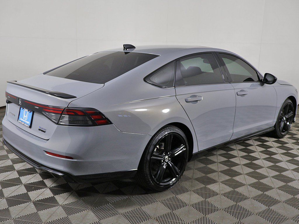 Used 2024 Honda Accord Sport image 10
